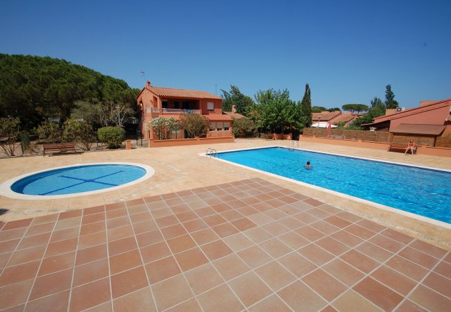 Casa en Torroella de Montgri - Gregal 1113 - Prop de la platja, aire i amb piscina