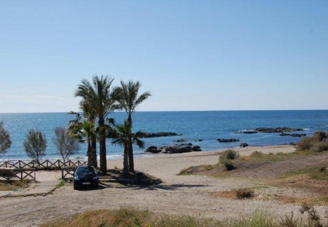 Vil.la en Vera playa - PM - En primera línea de playa con piscina privada
