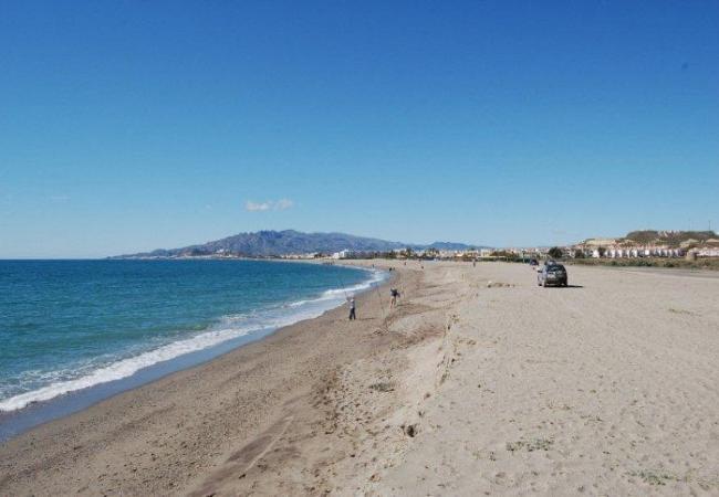 Vil.la en Vera playa - PM - En primera línea de playa con piscina privada
