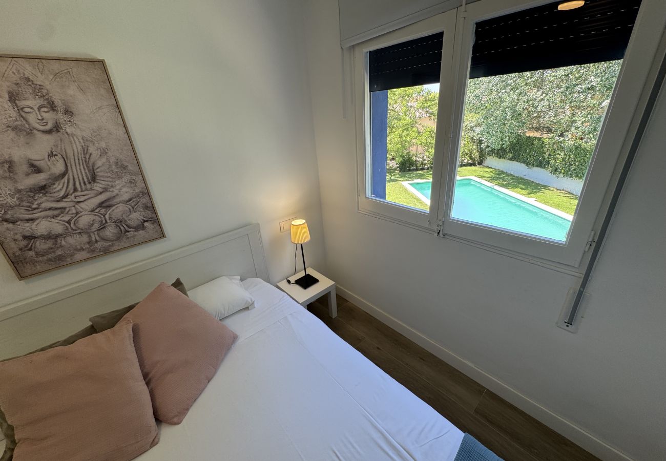 Apartament en Torroella de Montgri - TER 11C - renovat, 80m de la platja i amb piscina