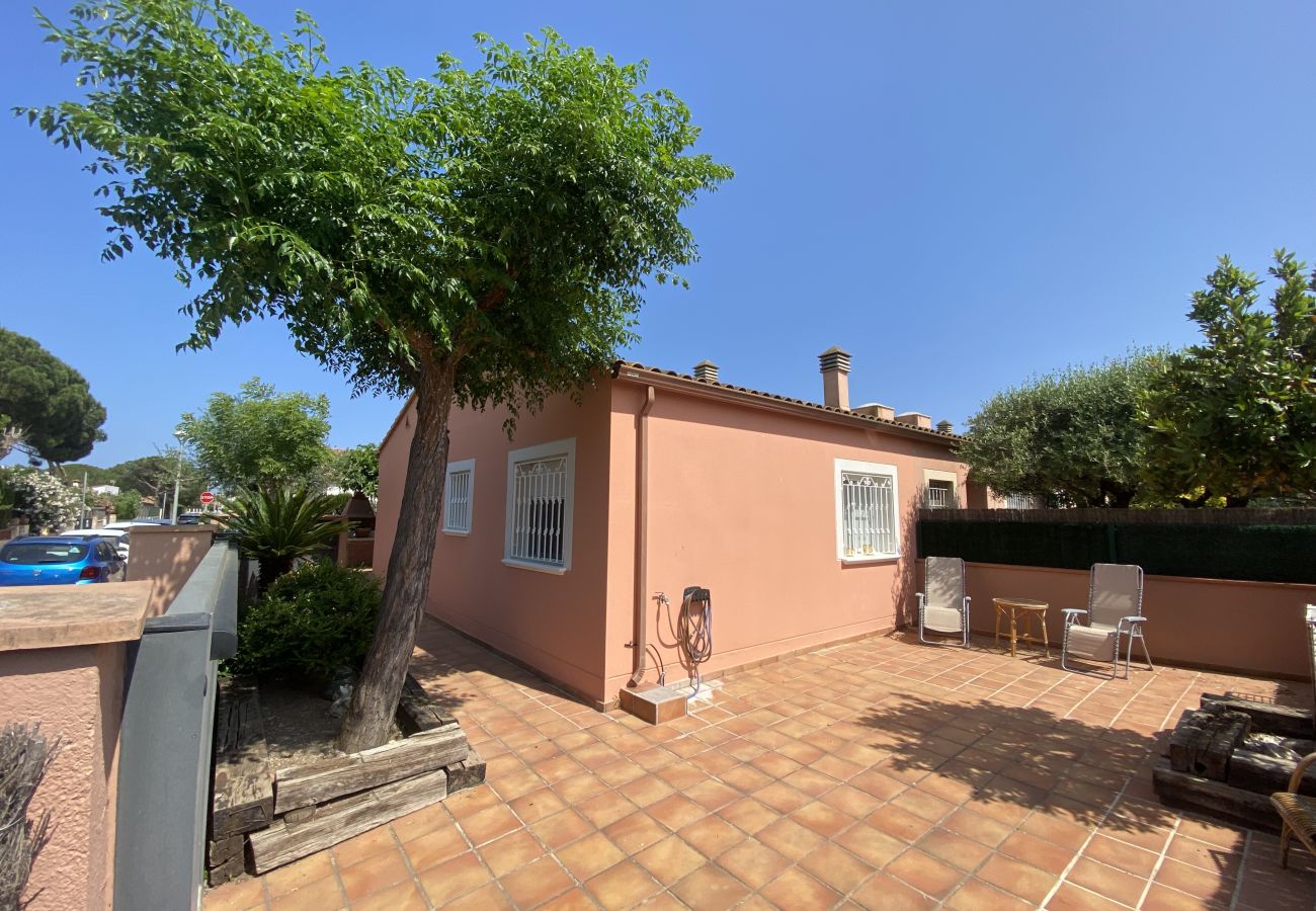 Casa en Torroella de Montgri - Daró 2D 167 - Piscina comunitària, cantonera, A/C