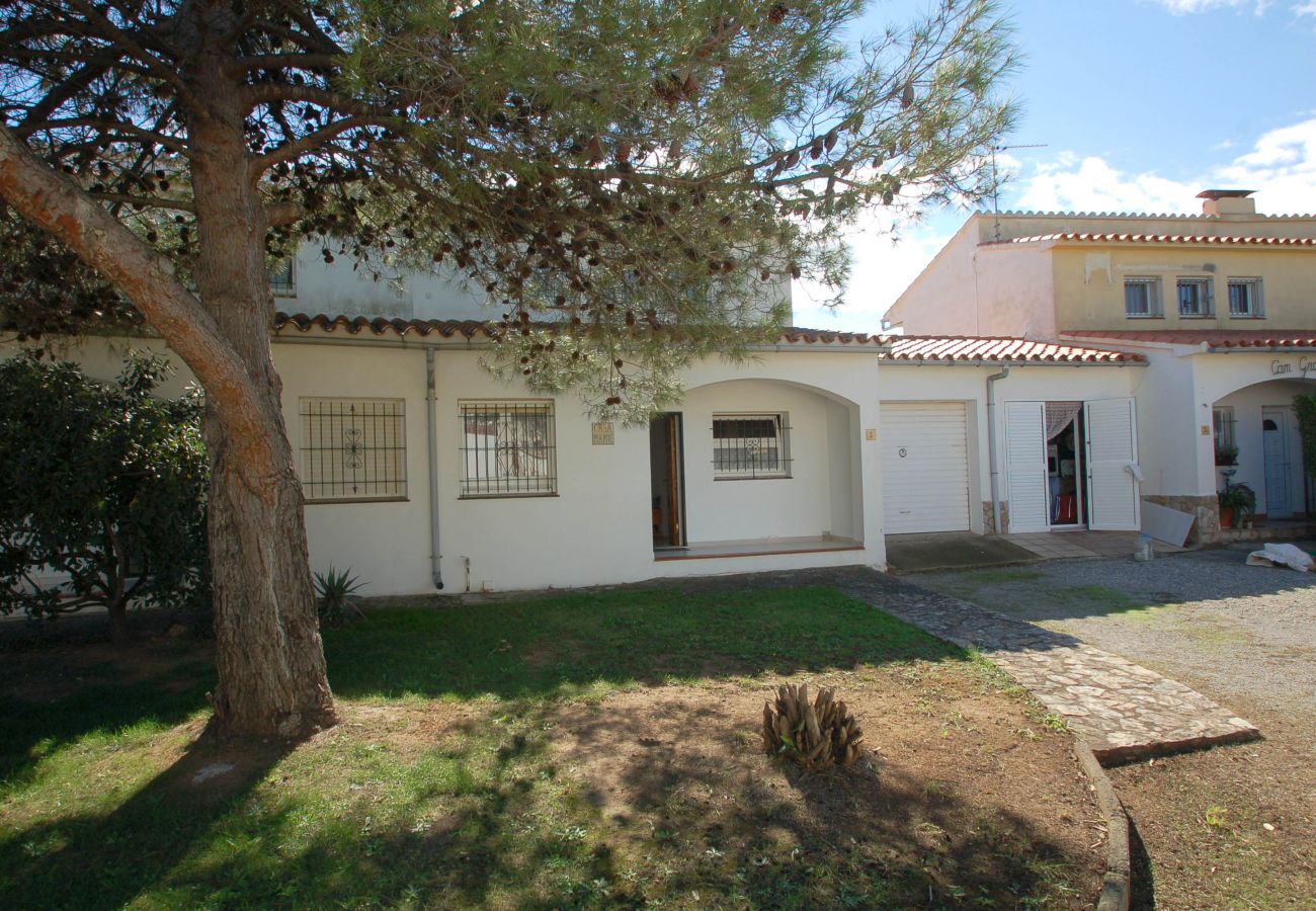 Casa en Torroella de Montgri - Casa Surf - piscina privada, aire i prop de la platja