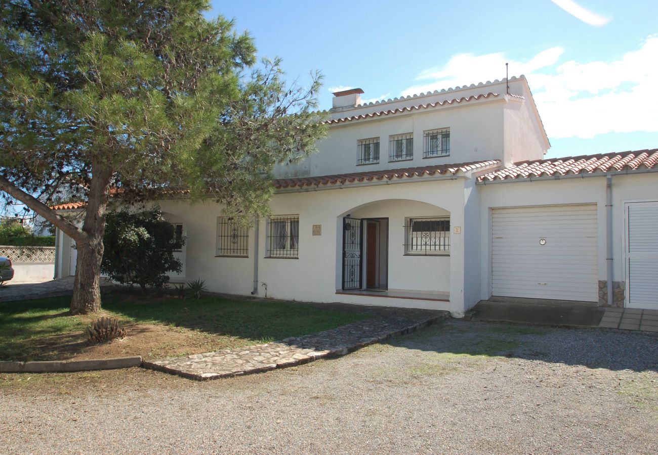 Casa en Torroella de Montgri - Casa Surf - piscina privada, aire i prop de la platja