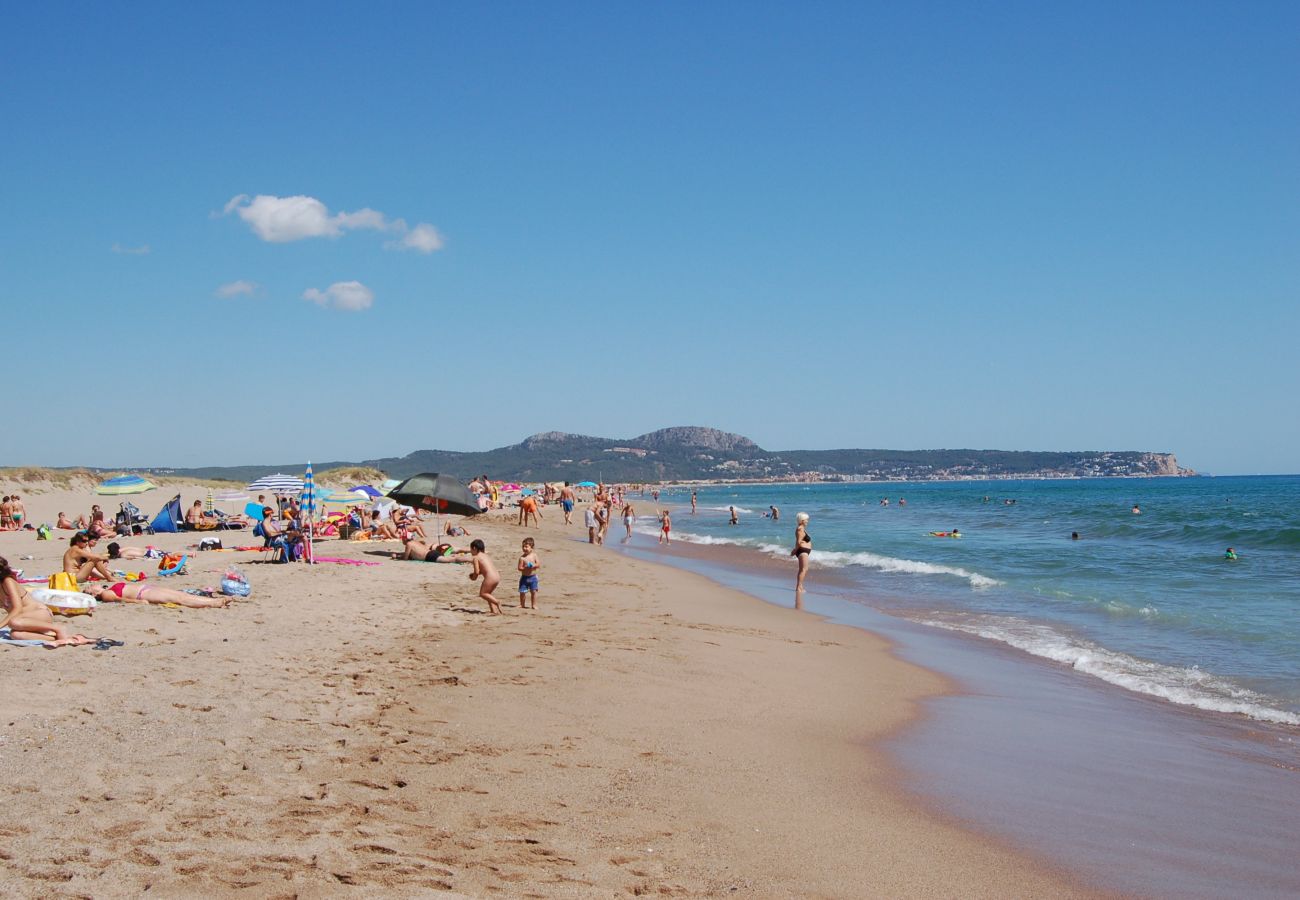 Casa en Torroella de Montgri - Casa Surf - piscina privada, aire i prop de la platja