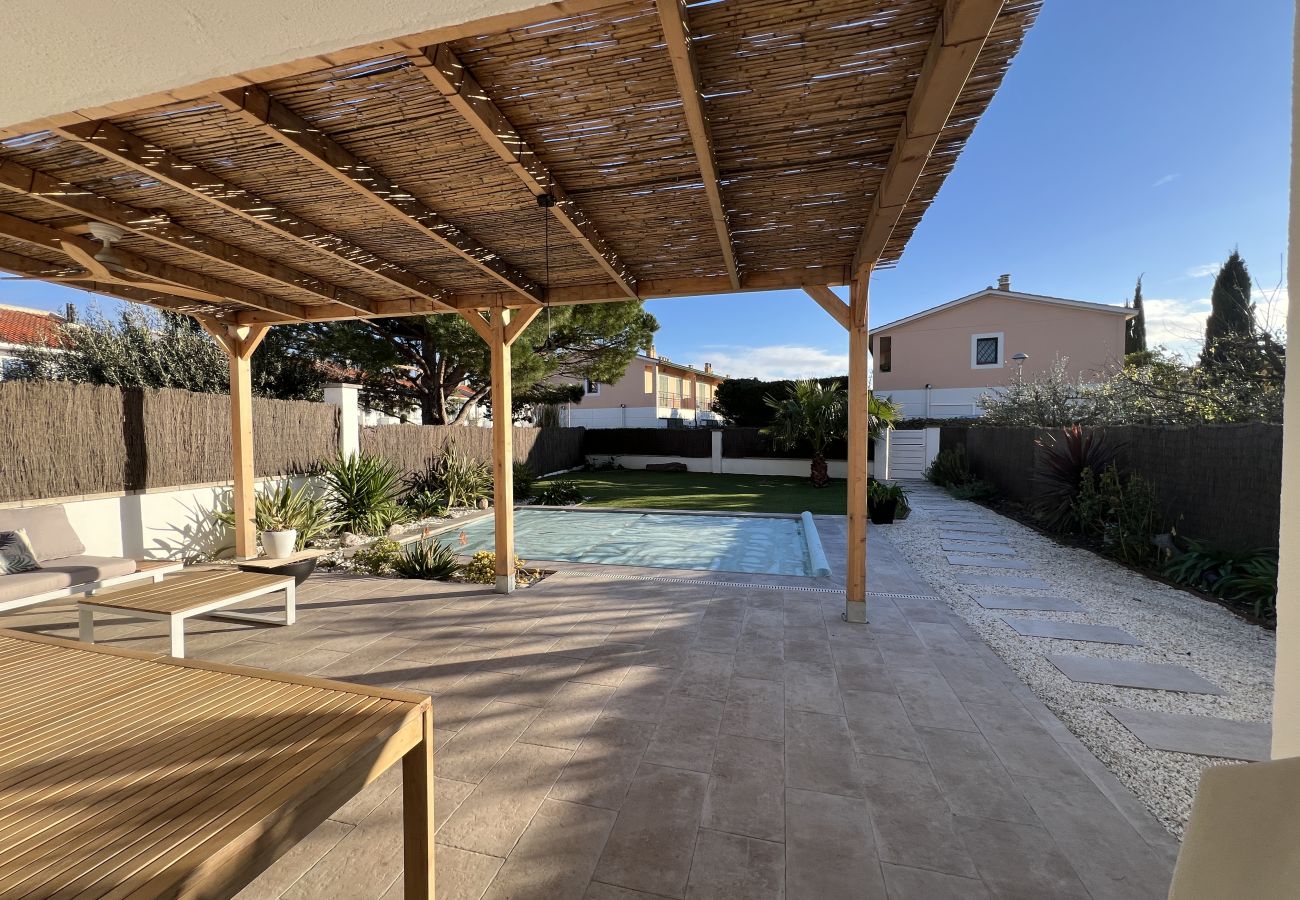 Casa en Torroella de Montgri - Casa Surf - piscina privada, aire i prop de la platja