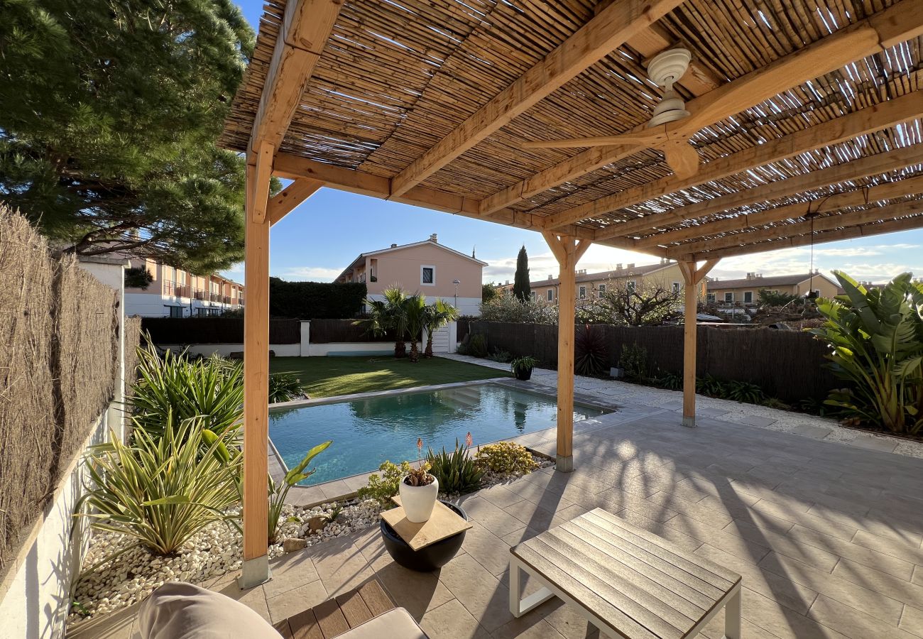 Casa en Torroella de Montgri - Casa Surf - piscina privada, aire i prop de la platja