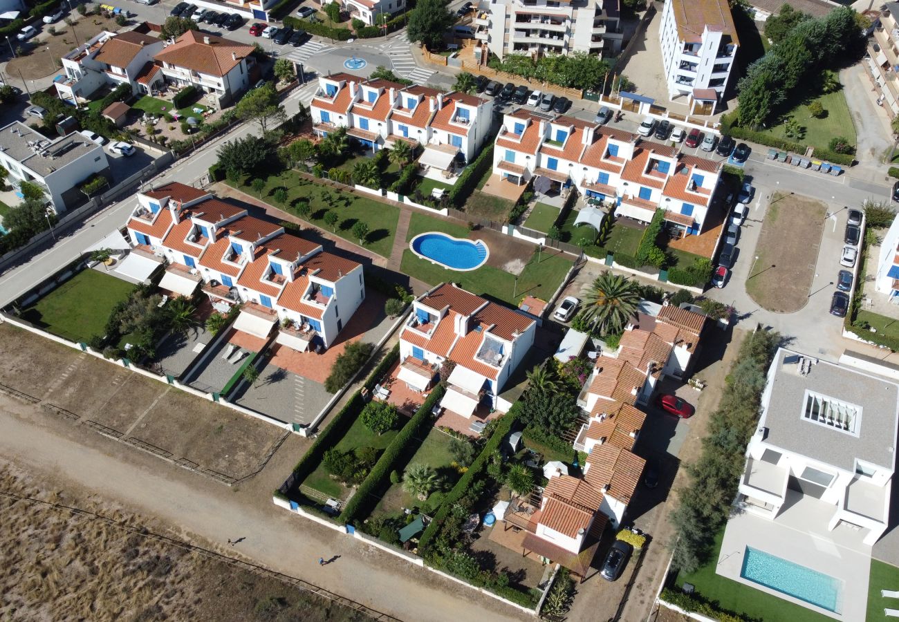 Casa en Torroella de Montgri - Les Dunes 04 - Primera línia, aire i amb piscina