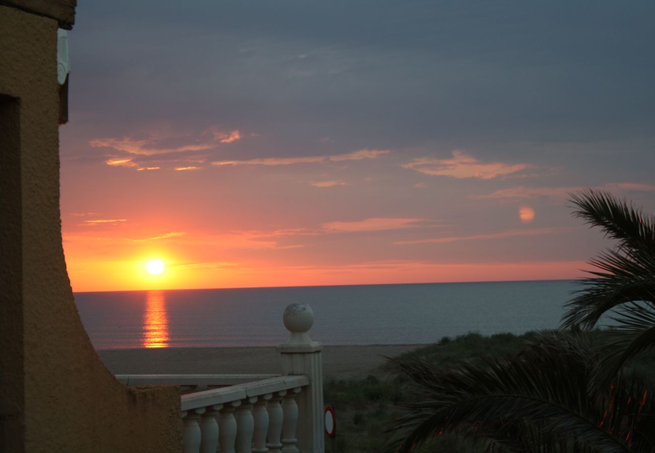 Apartament en Torroella de Montgri - A primera línia amb vistes al mar