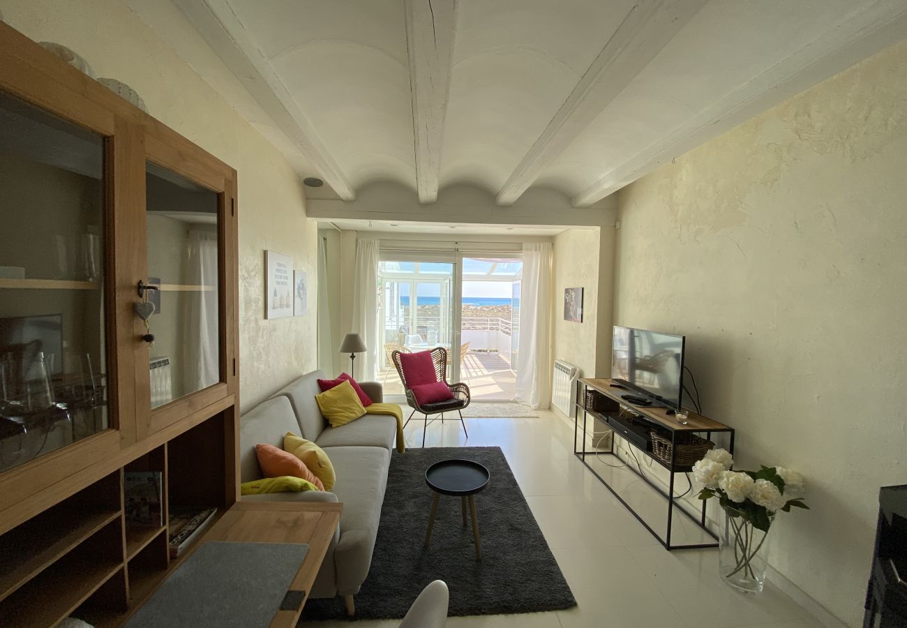 Apartament en Torroella de Montgri - A primera línia amb vistes al mar
