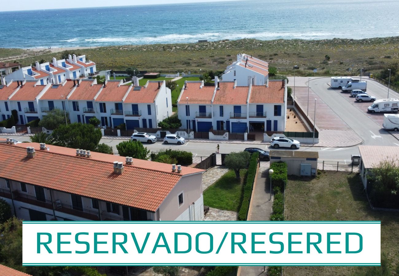 Casa adossada en Torroella de Montgri - Casa cantonera renovada amb jardí, nº 58