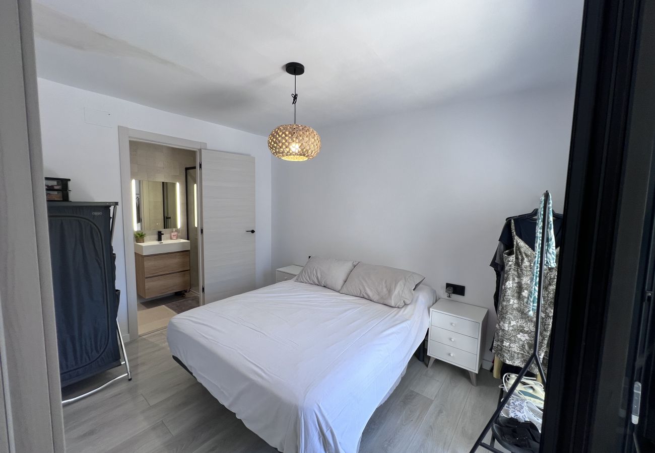 Casa adossada en Torroella de Montgri - Garsa 3: Casa per reformar a la Costa Brava amb jardí i aparcament