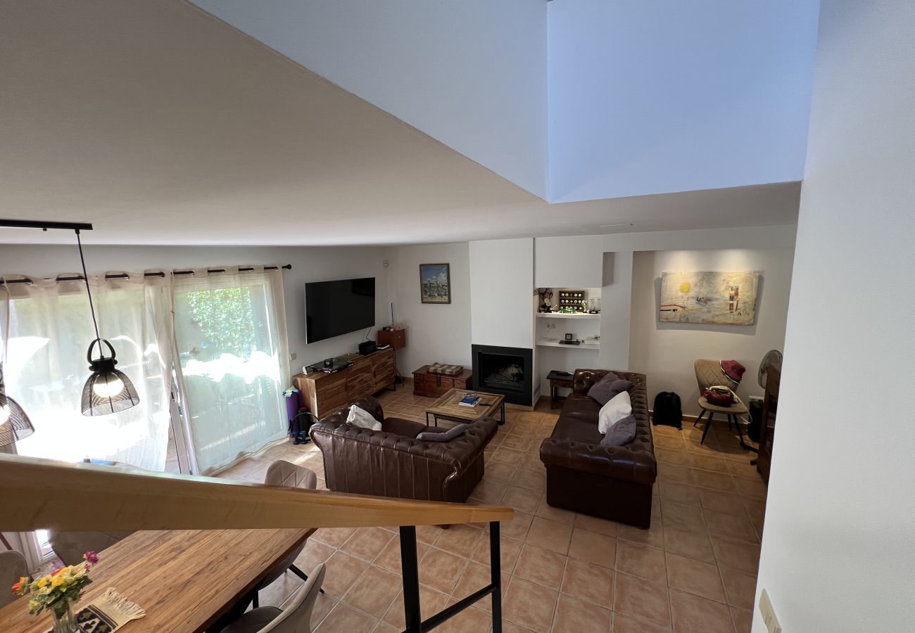 Casa adossada en Torroella de Montgri - Casa cantonera amb piscina comunitaria (nr 50)