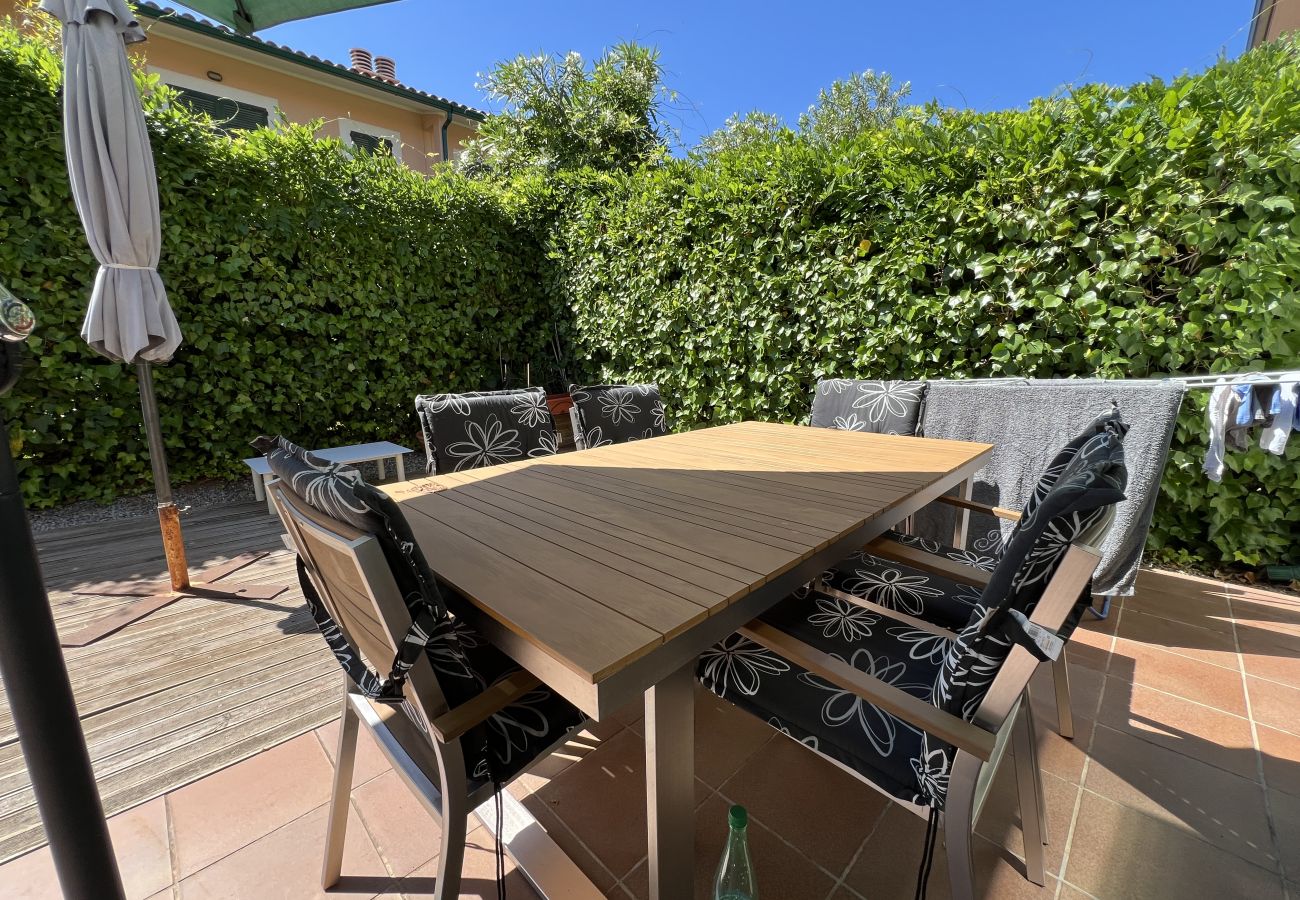 Casa adossada en Torroella de Montgri - Casa cantonera amb piscina comunitaria (nr 50)