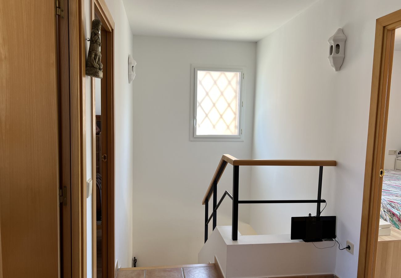 Casa adossada en Torroella de Montgri - Casa cantonera amb piscina comunitaria (nr 50)