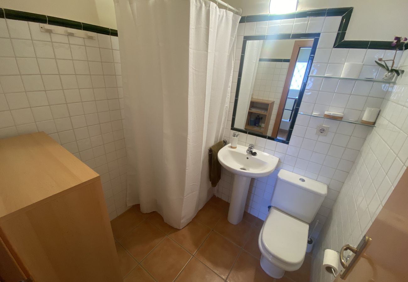 Casa adossada en Torroella de Montgri - Casa cantonera a pocs passos de la platja (Llicència turística)