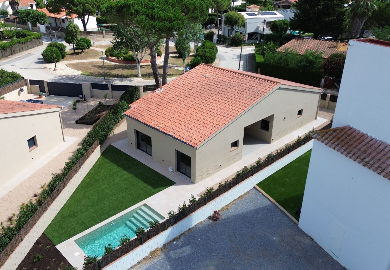 Vil.la en Torroella de Montgri - Casa renovada amb piscina privada