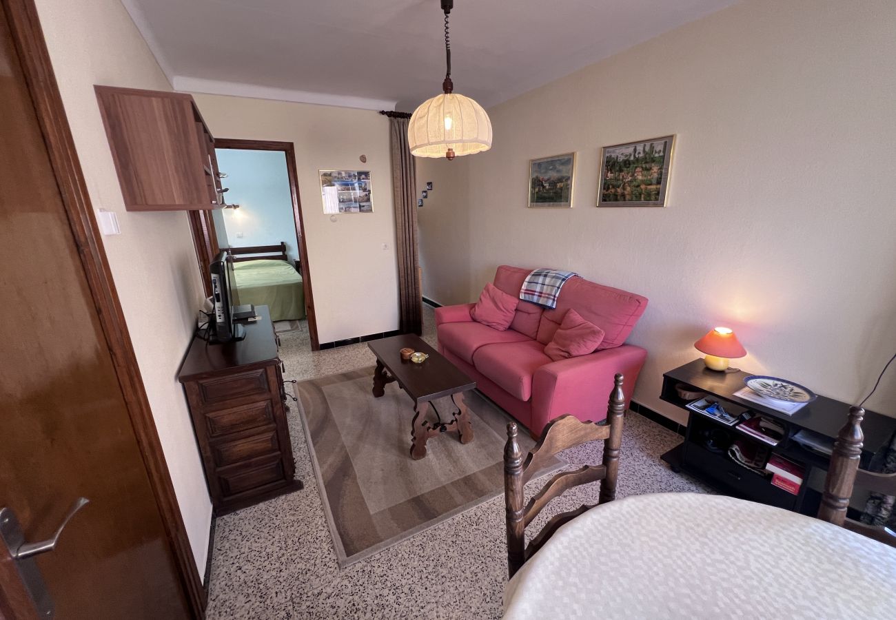 Apartament en Estartit - Apartament a la segona planta amb aire condicionat a prop de la platja de l’Estartit