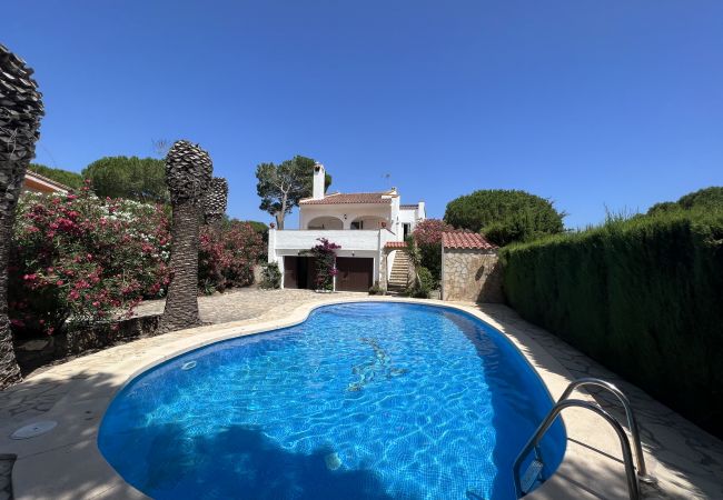 freistehendes Haus in Torroella de Montgri - Einfamilien Haus mit Privaten Pool