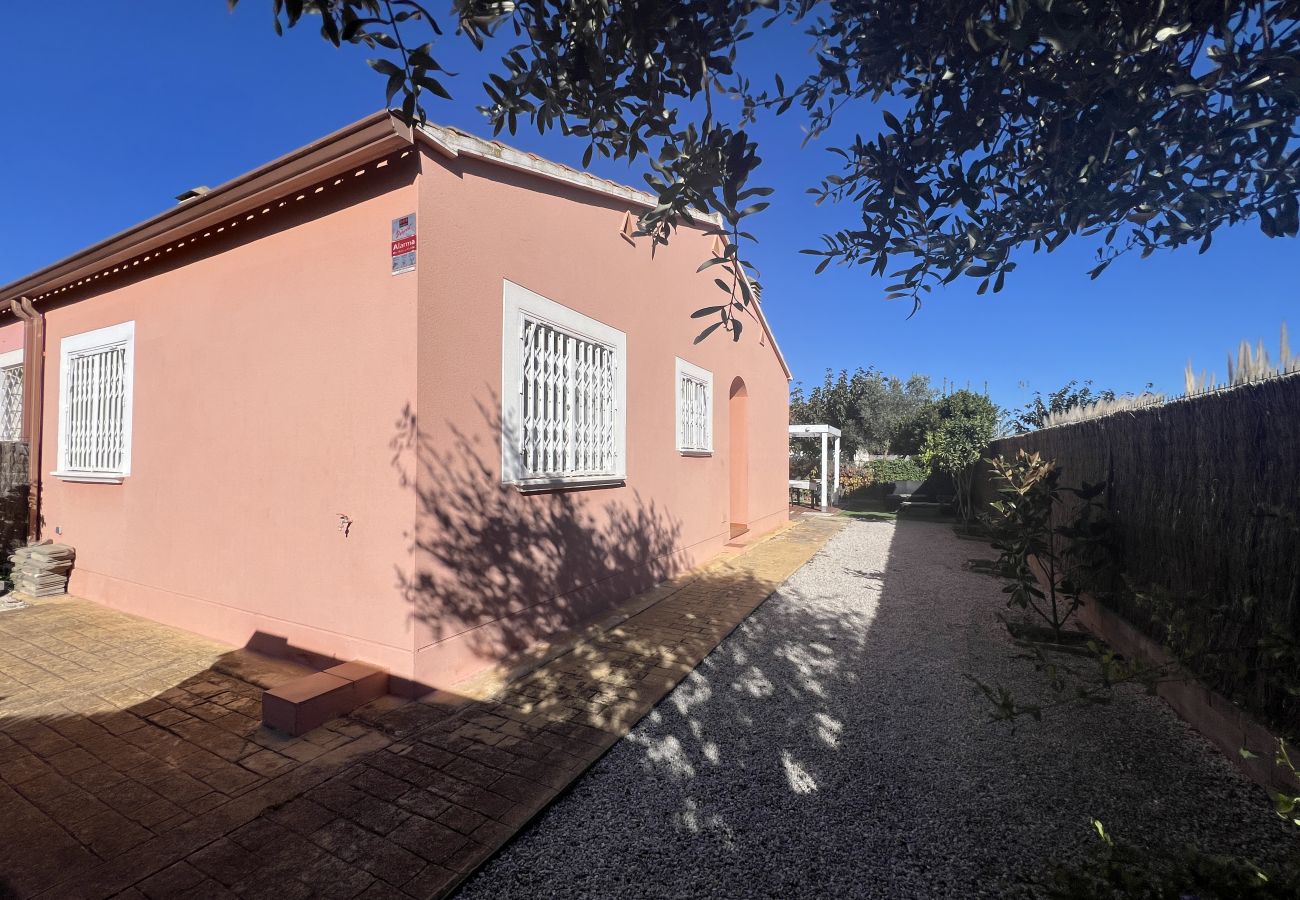 Doppelhaushälfte in Torroella de Montgri - Eckhaus auf einer Etage mit 2 Schlafzimmern und Gemeinschaftspool