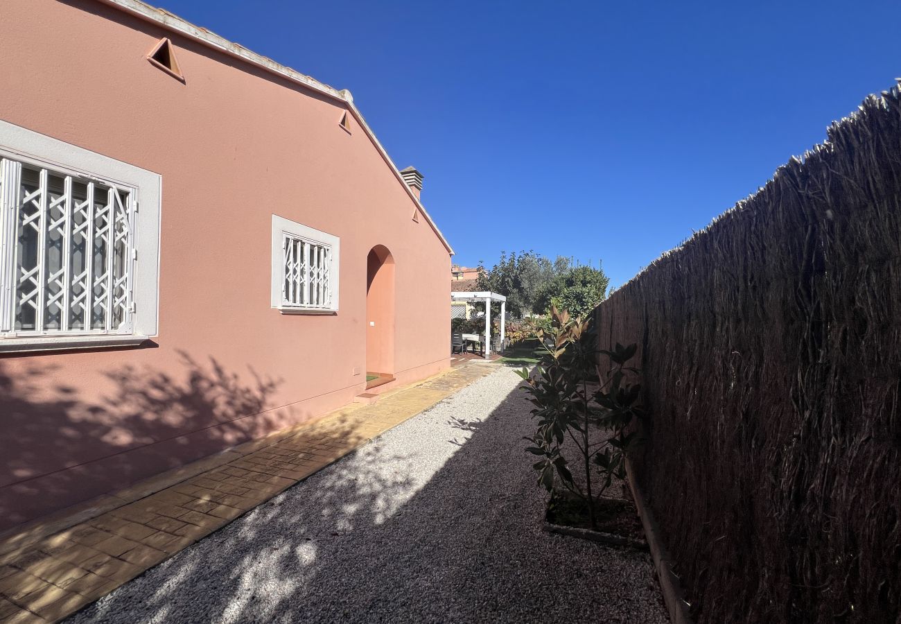 Doppelhaushälfte in Torroella de Montgri - Eckhaus auf einer Etage mit 2 Schlafzimmern und Gemeinschaftspool