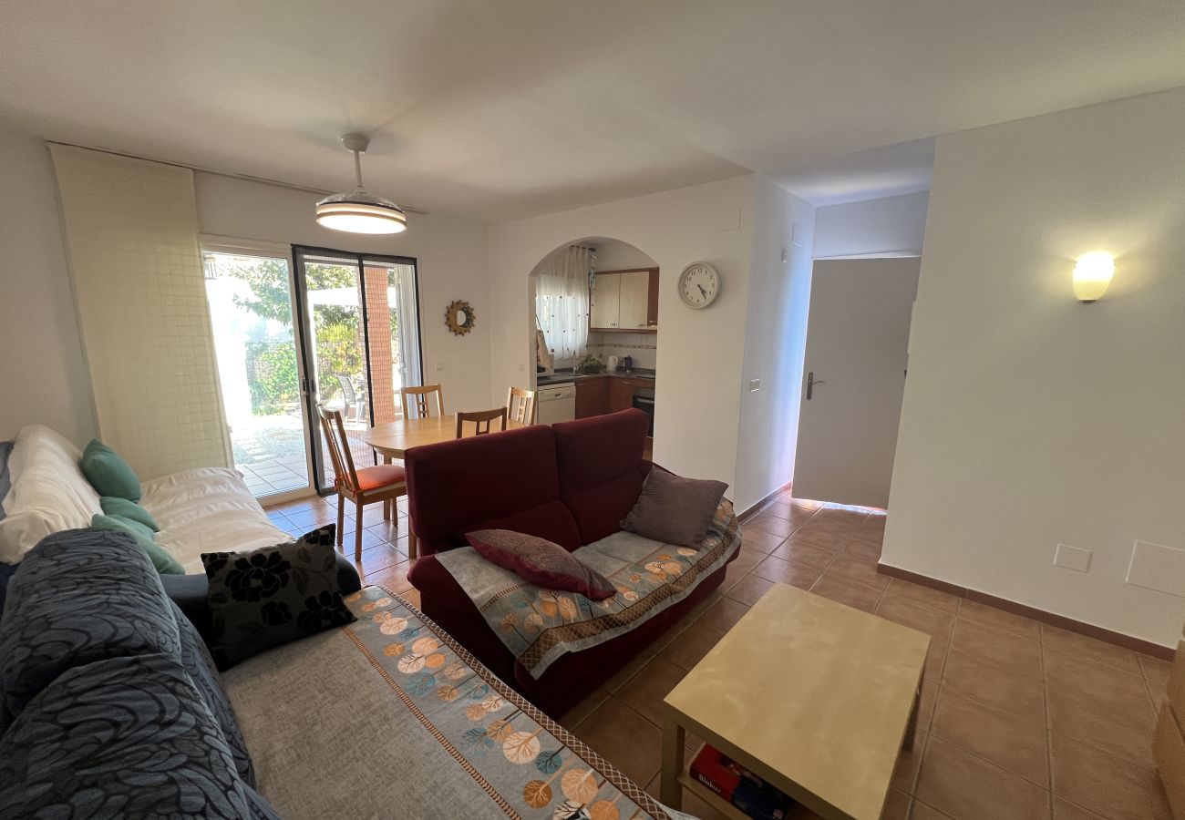 Doppelhaushälfte in Torroella de Montgri - Eckhaus auf einer Etage mit 2 Schlafzimmern und Gemeinschaftspool