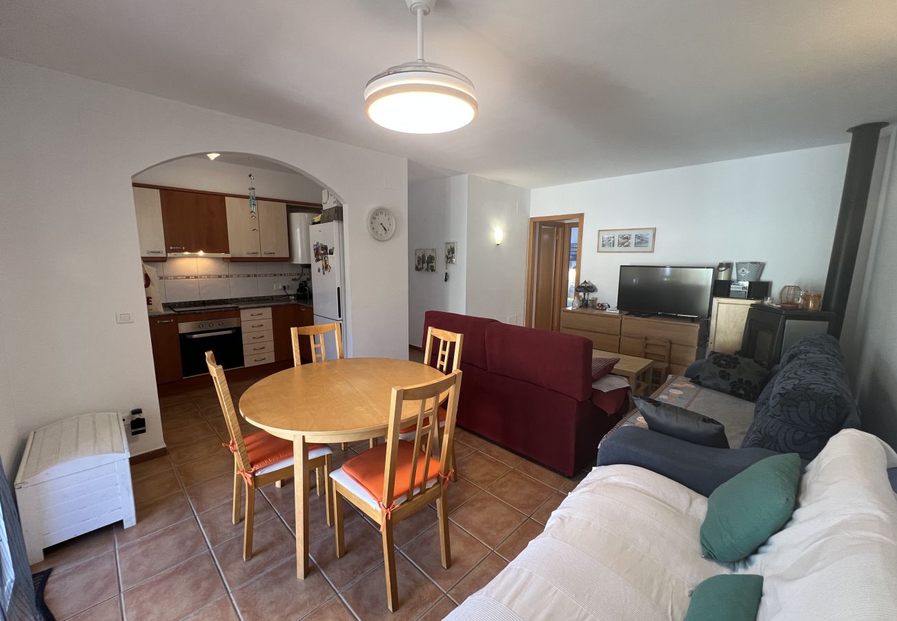 Doppelhaushälfte in Torroella de Montgri - Eckhaus auf einer Etage mit 2 Schlafzimmern und Gemeinschaftspool