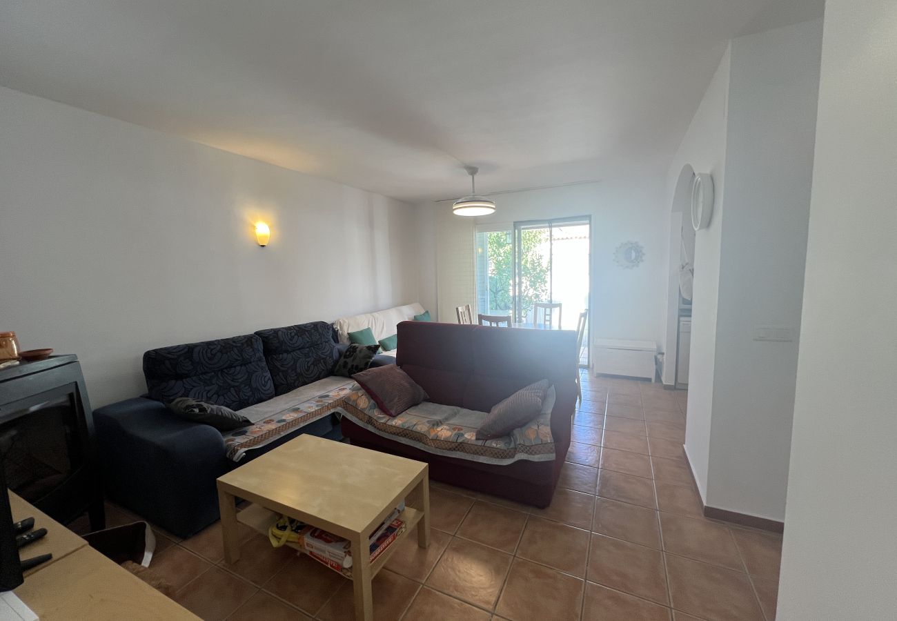 Doppelhaushälfte in Torroella de Montgri - Eckhaus auf einer Etage mit 2 Schlafzimmern und Gemeinschaftspool