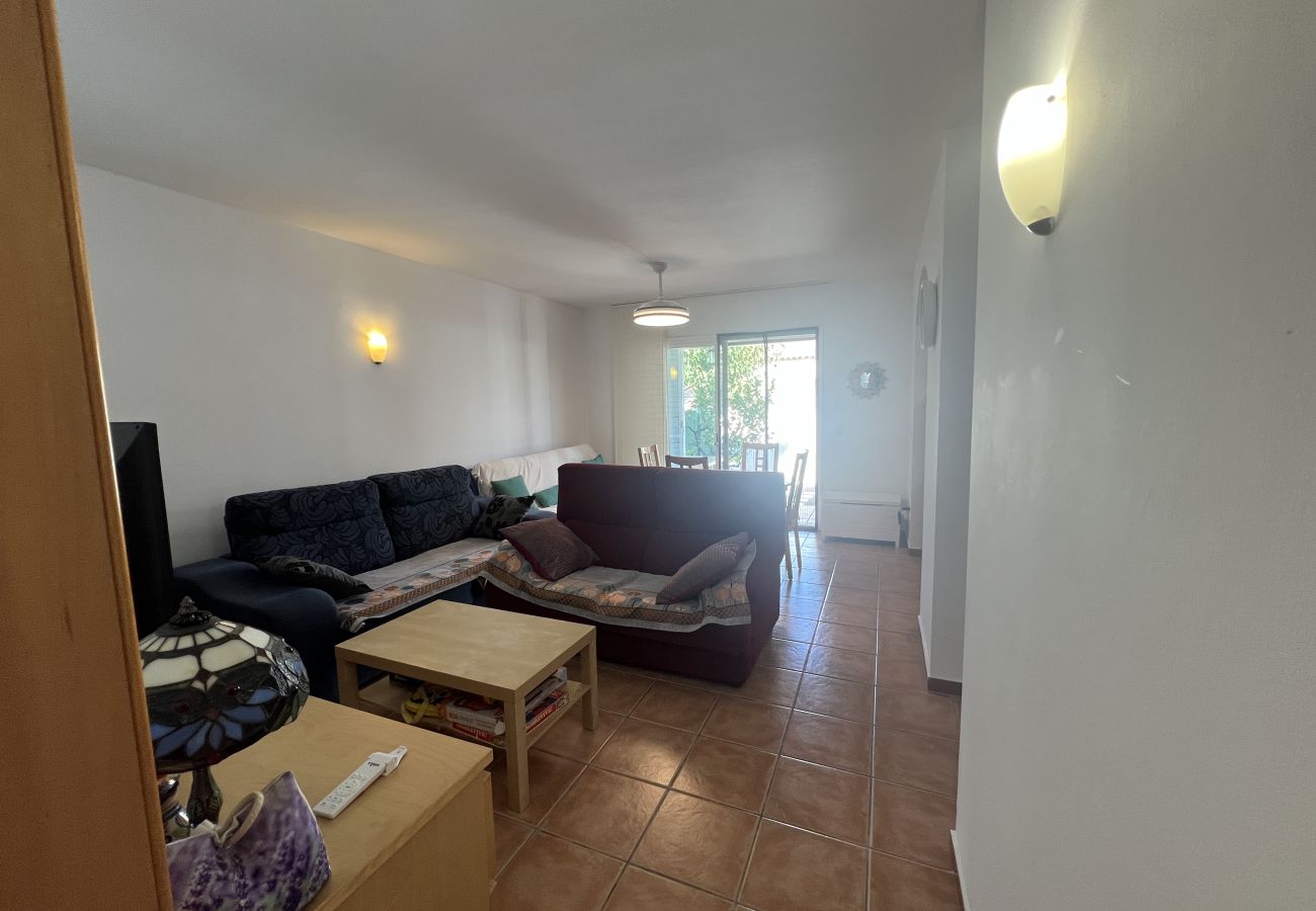Doppelhaushälfte in Torroella de Montgri - Eckhaus auf einer Etage mit 2 Schlafzimmern und Gemeinschaftspool