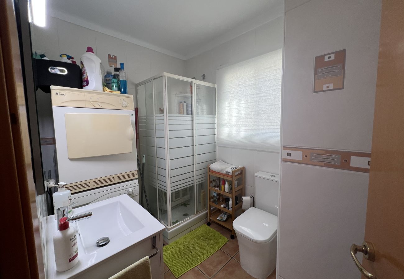 Doppelhaushälfte in Torroella de Montgri - Eckhaus auf einer Etage mit 2 Schlafzimmern und Gemeinschaftspool