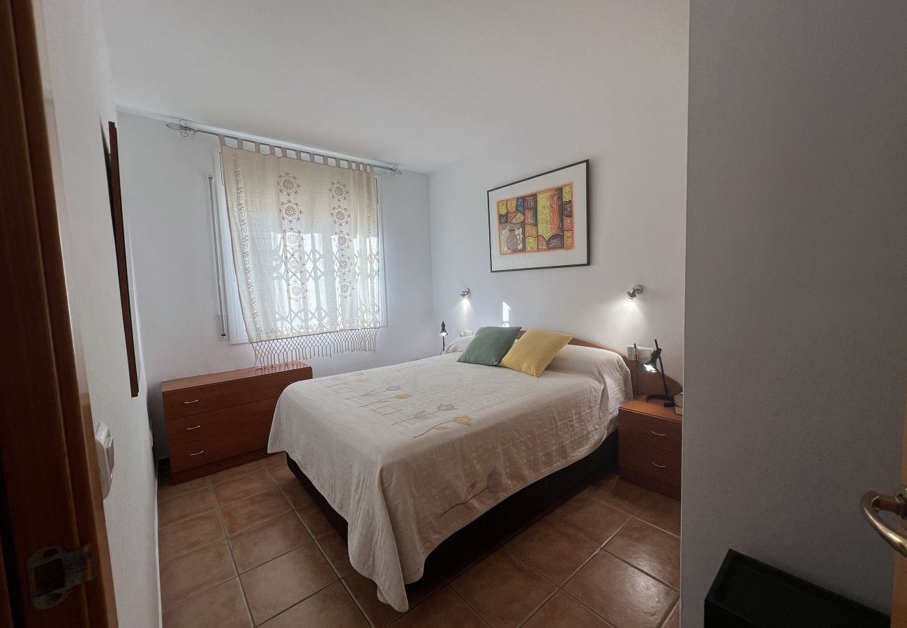Doppelhaushälfte in Torroella de Montgri - Eckhaus auf einer Etage mit 2 Schlafzimmern und Gemeinschaftspool