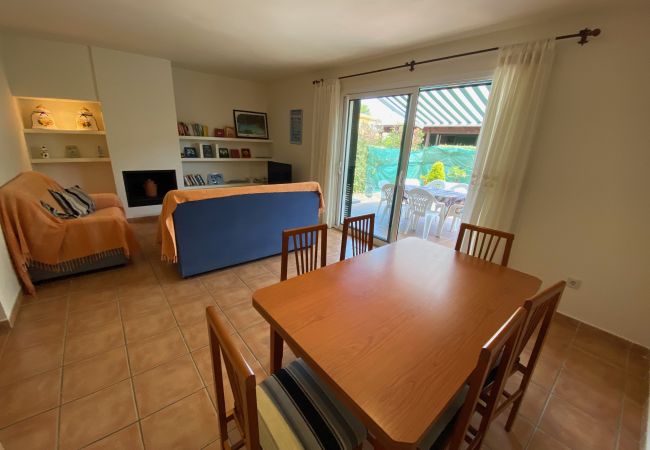 Ferienhaus in Torroella de Montgri - Daró 3D 37 - Klima, Pool und 150m vom Strand entfernt Ferienhaus in Torroella de Montgri - Daró 3D 37 - Klima, Pool und 150m vom Strand entfernt