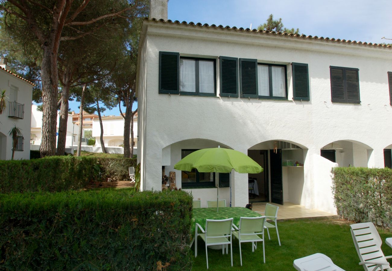 Ferienhaus in Pals - Pals Haus - Pool, Parkplatz und mit Sat TV Ferienhaus in Pals - Pals Haus - Pool, Parkplatz und mit Sat TV