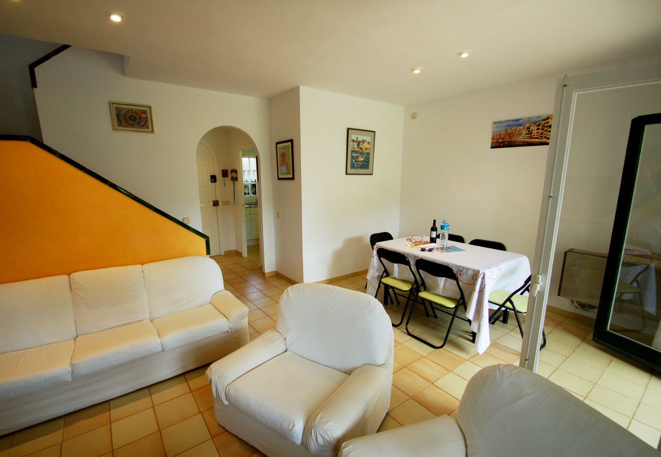 Ferienhaus in Pals - Pals Haus - Pool, Parkplatz und mit Sat TV Ferienhaus in Pals - Pals Haus - Pool, Parkplatz und mit Sat TV