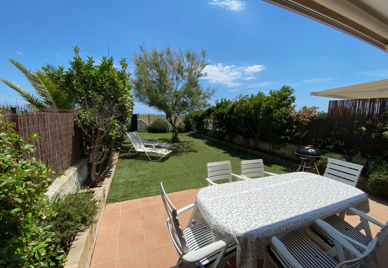 Ferienhaus in Torroella de Montgri - Les Dunes 04 - Direkt am Strand, Klima und mit Pool  