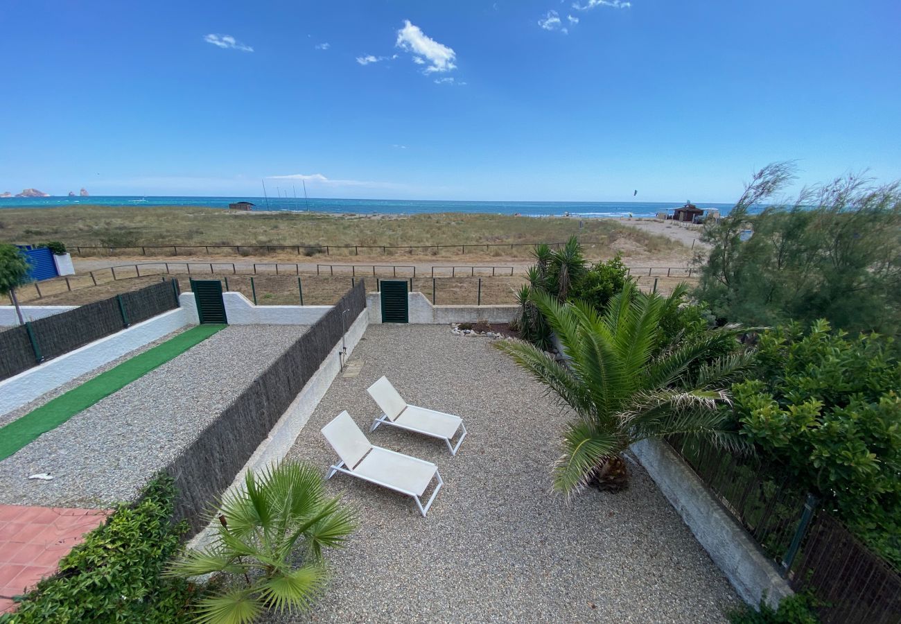 Ferienhaus in Torroella de Montgri - Les Dunes 06 - Direkt am Strand, Klima und mit Pool