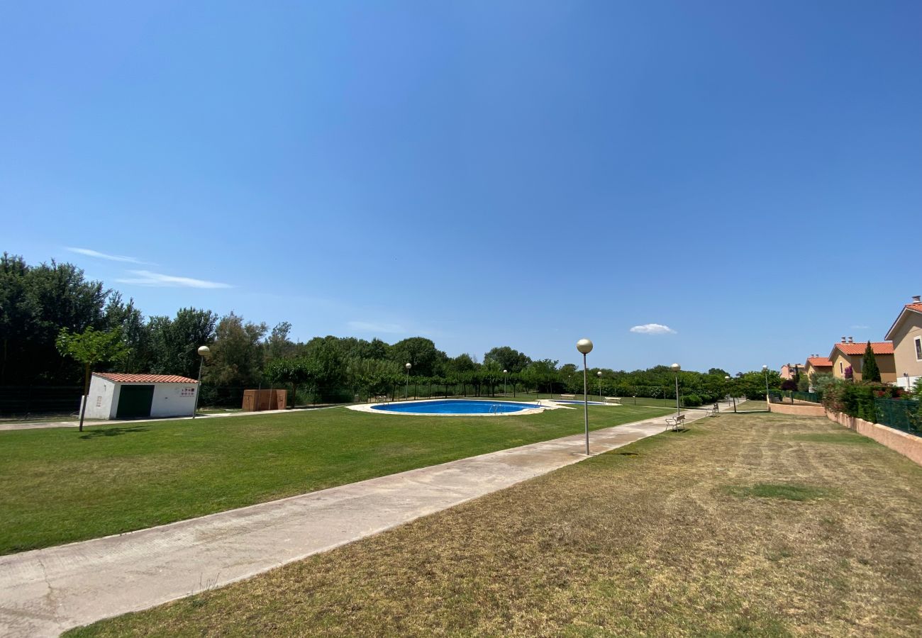 Ferienhaus in Torroella de Montgri - Daró 3D 49 - modern, Pool, Eckhaus, 250m vom Strand entfernt
