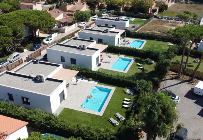 Villa in Torroella de Montgri - Casa Olivera - Privaten Pool, Klima und modern