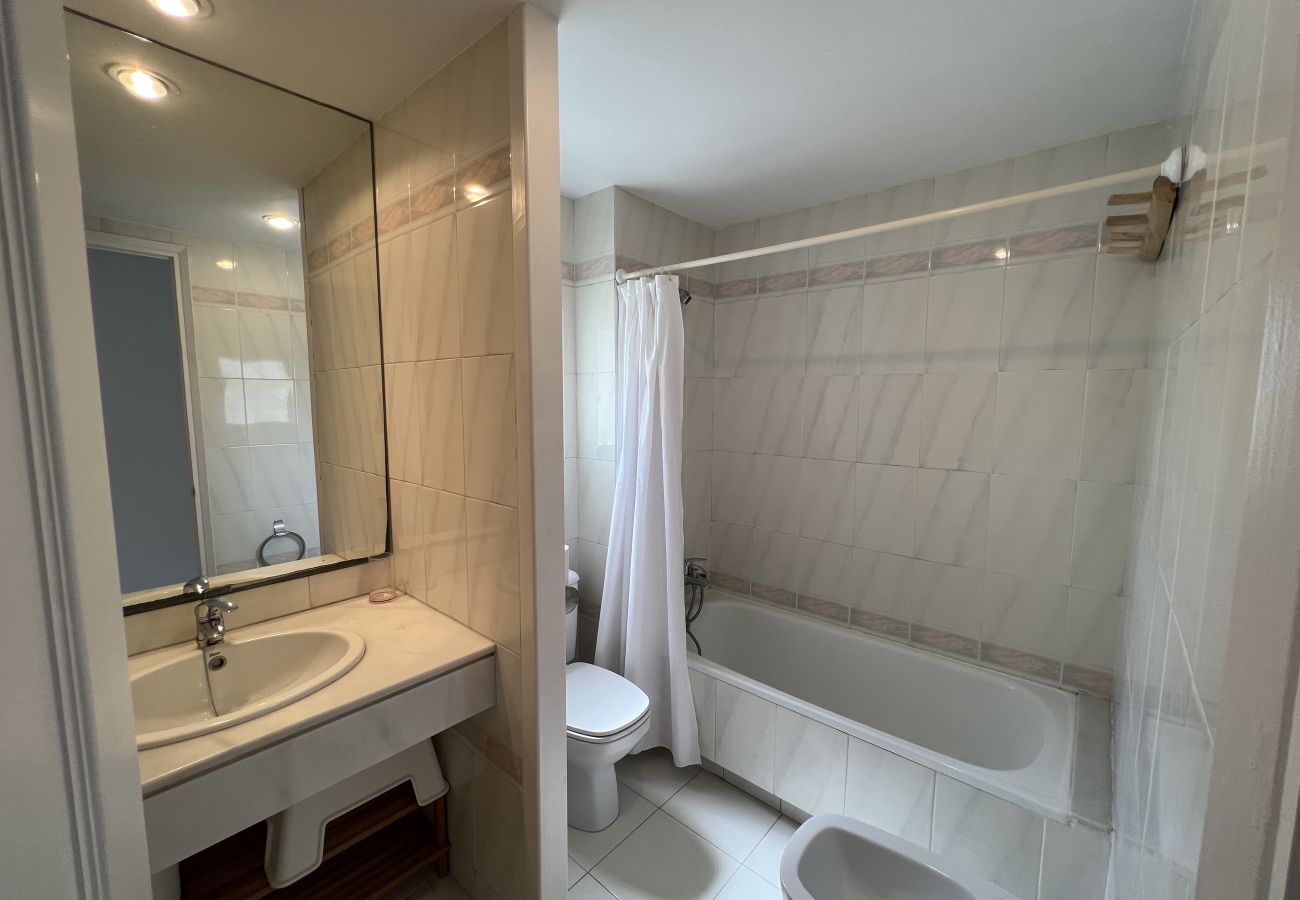 Ferienwohnung in Pals - Green Club Eagle 204 - nah am Strand, pool, und mit Parkplatz