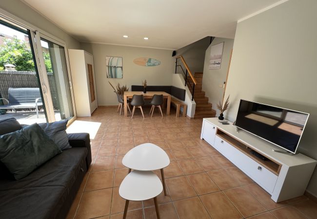 Ferienhaus in Torroella de Montgri - Daró 3D - 05 Klima, Pool und 200m vom Strand entfernt Ferienhaus in Torroella de Montgri - Daró 3D - 05 Klima, Pool und 200m vom Strand entfernt