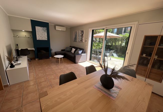 Ferienhaus in Torroella de Montgri - Daró 3D - 05 Klima, Pool und 200m vom Strand entfernt Ferienhaus in Torroella de Montgri - Daró 3D - 05 Klima, Pool und 200m vom Strand entfernt