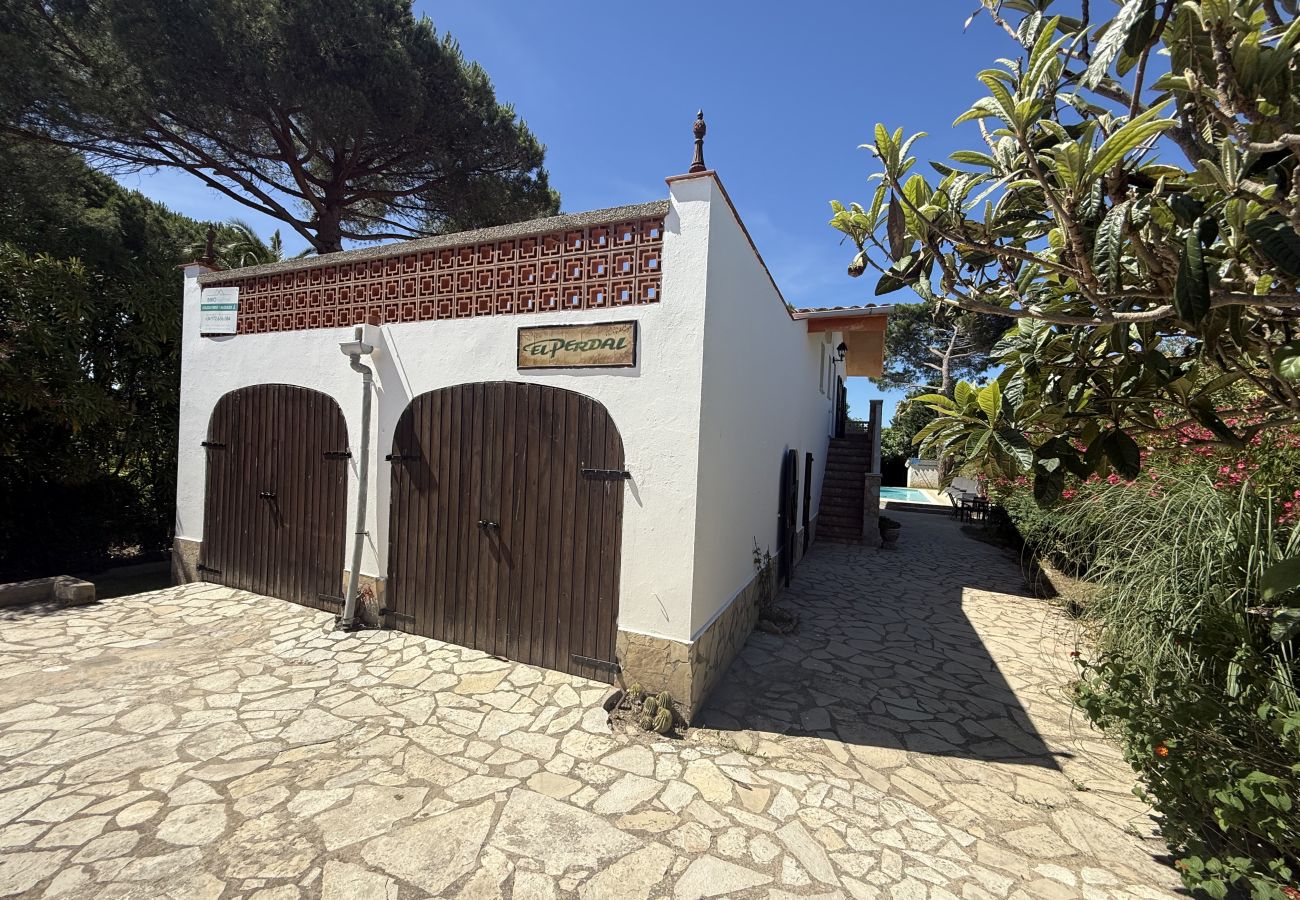 Villa in Torroella de Montgri - El Perdal  renoviert- privater Pool, Klimaanlage und privaten Garten