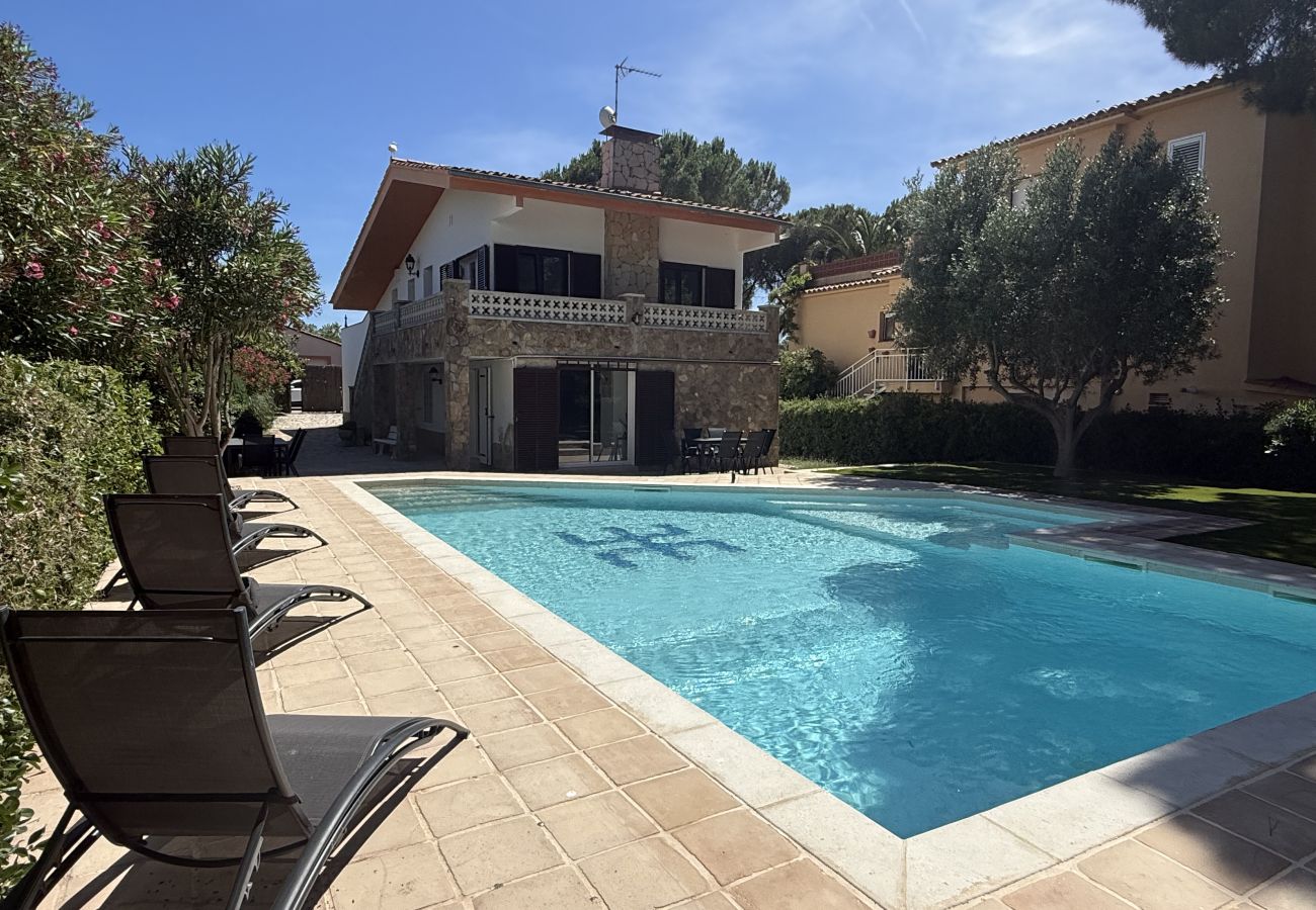 Villa in Torroella de Montgri - El Perdal  renoviert- privater Pool, Klimaanlage und privaten Garten