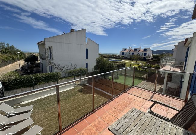 Stadthaus in Torroella de Montgri - Les Dunes 107 - 60 m vom Strand entfernt, Klima,  Pool und Garten