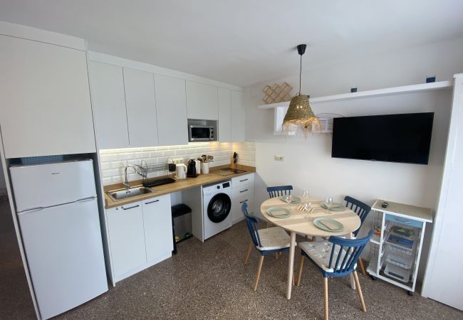 Ferienwohnung in Torroella de Montgri - TER 11D Erschwingliche Wohnung mit Pool in Strandnähe Ferienwohnung in Torroella de Montgri - TER 11D Erschwingliche Wohnung mit Pool in Strandnähe