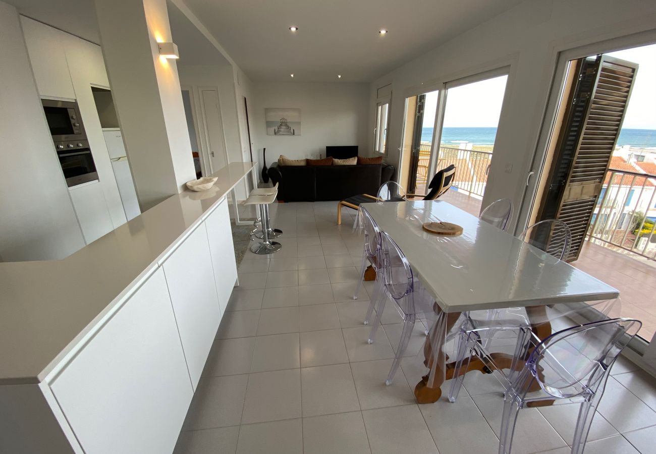 Appartement in Torroella de Montgri - Mare Nostrum 3D 541 - Zeezicht, airco, vernieuwd