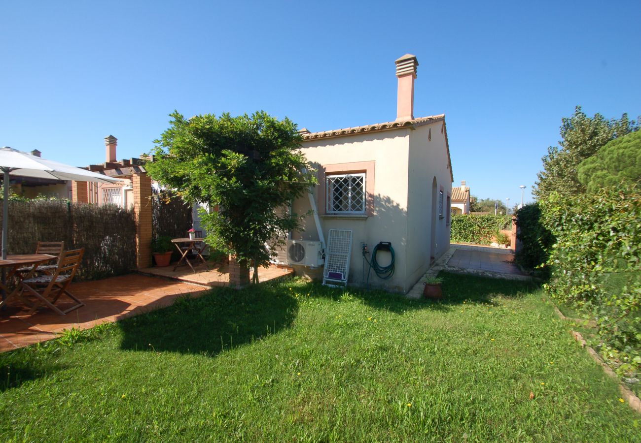 Huis in Torroella de Montgri - Daró 2D 135 - Airco, Zwembad, sat tv