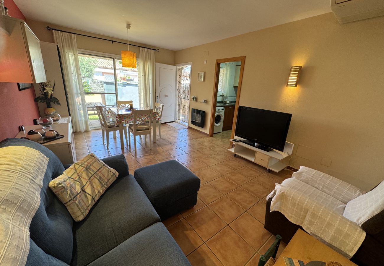 Huis in Torroella de Montgri - Daró 2D 163 - airco en zwembad