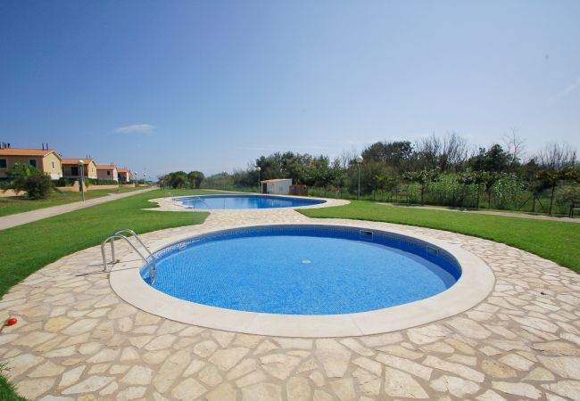 Huis in Torroella de Montgri - Daró 3D 61 - 200m van het strand, met zwembad