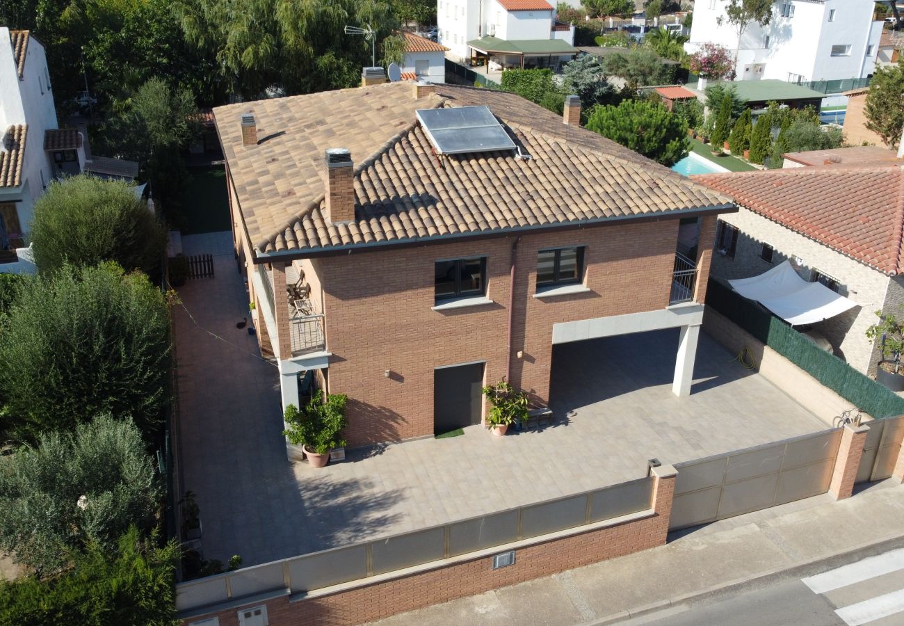 Villa in Torroella de Montgri - Twee in één - Privé zwembad en airco