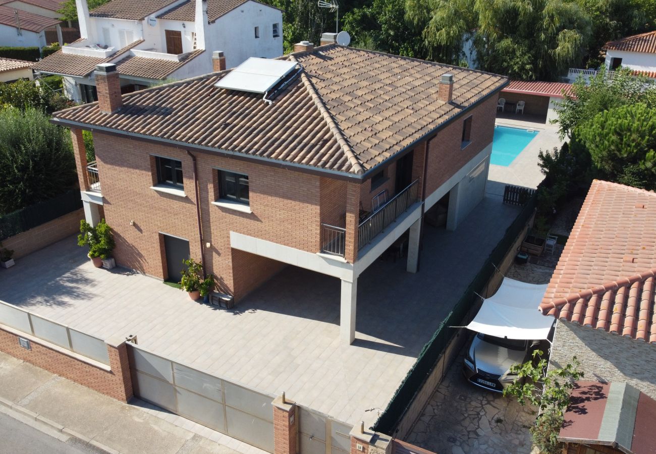 Villa in Torroella de Montgri - Twee in één - Privé zwembad en airco